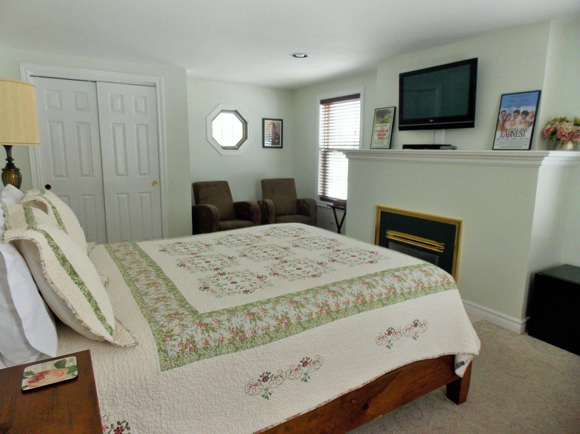 Finlay House Bed And Breakfast Niagara - On - The - Lake Exteriör bild