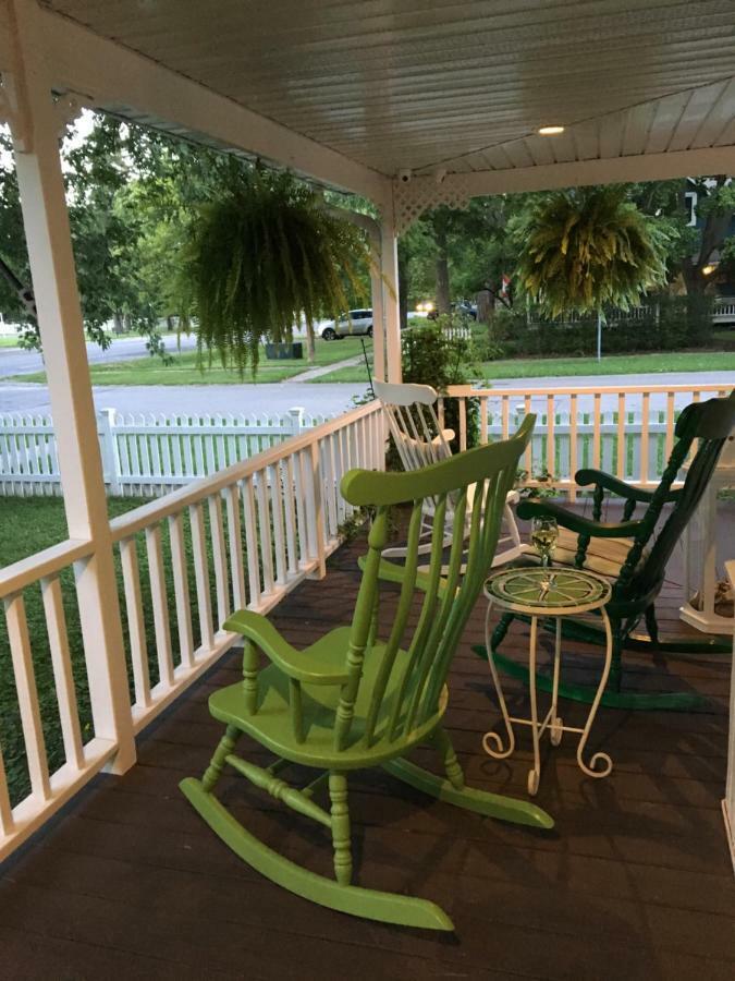 Finlay House Bed And Breakfast Niagara - On - The - Lake Exteriör bild